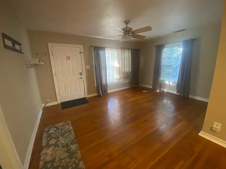 805 Roosevelt St — Photo 14