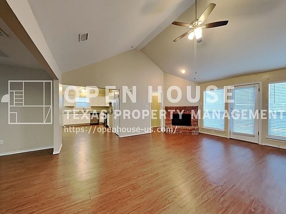 5th image of 3112 Creekside Dr