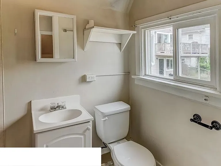 312 Pine St — Photo 17
