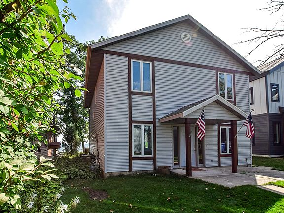 2nd image of 2159 Middleton Beach Rd