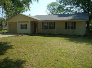 42 Kimberly Ln, Columbus, MS 39702