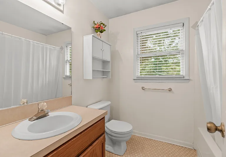 318 W Dalton Rd — Photo 15