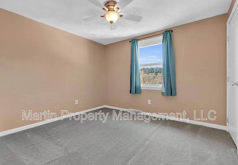7 Briarwood Rd — Photo 11
