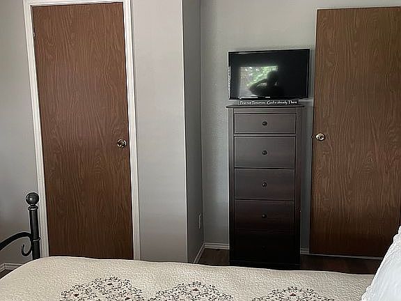 4th image of 14631 Ash St