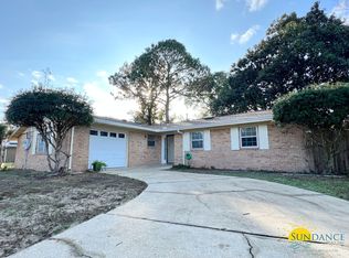 135 Fulmar Cir, Fort Walton Beach, FL 32548