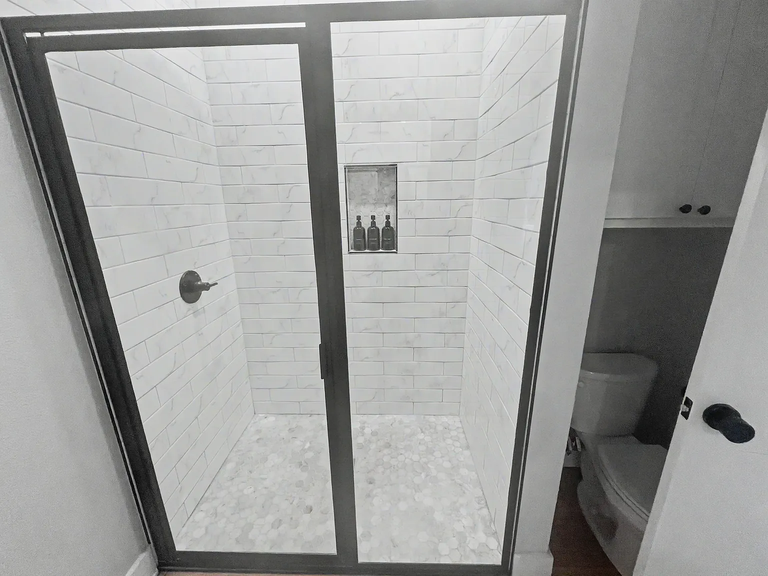 3 bed, 2089 sqft, $2,250 — Photo 3