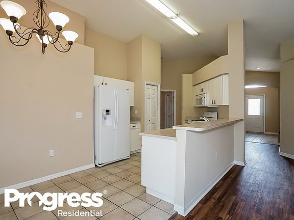 5th image of 4609 Tailfeather Ct
