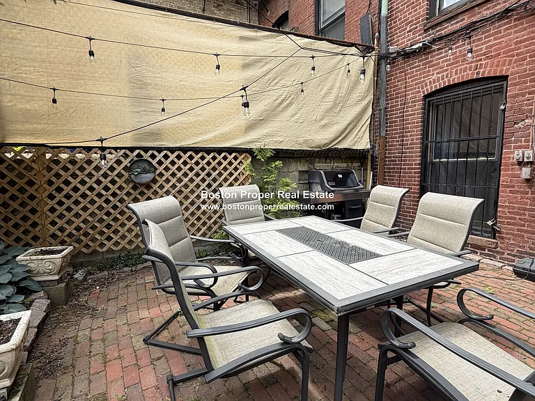 429 Beacon St #1A — Photo 23