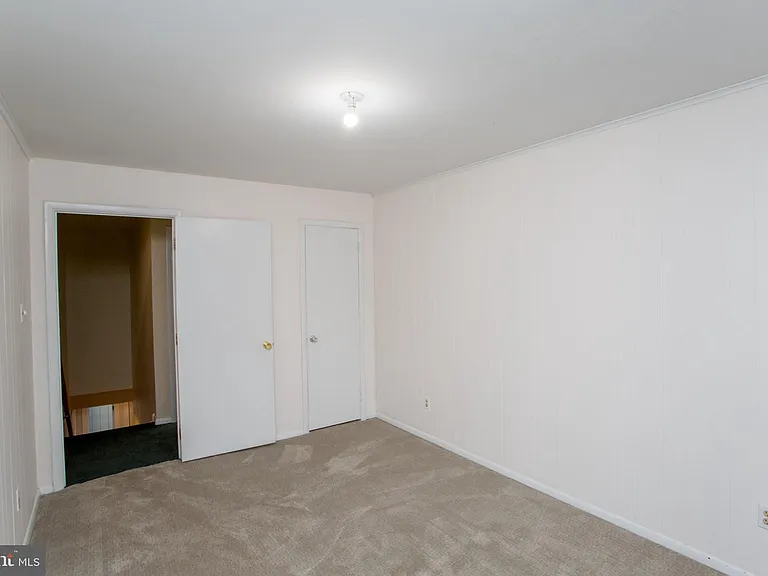 17 Eden Rock — Photo 24