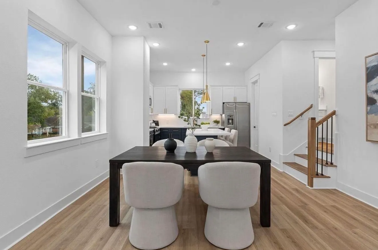 3 bed, 3.5 bath, 1821 sqft, $2,650 — Photo 4