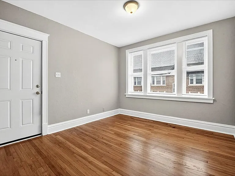 3918 Hereford St #2N — Photo 4