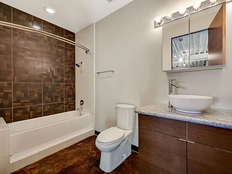701 Shadow Ln #410 — Photo 15