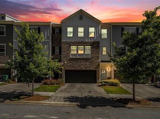 2796 White Oak Ln, Decatur, GA 30032