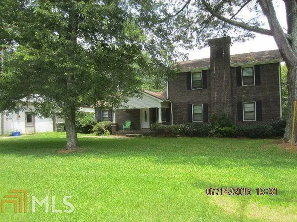 724 Burns Rd, Carrollton, GA 30117