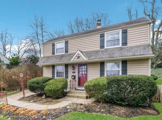 604 Lakevue Dr, Willow Grove, PA 19090