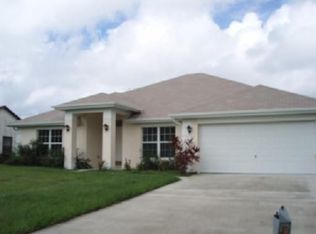 422 Banyan St, Sebastian, FL 32958