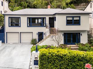 2940 N Beachwood Dr, Los Angeles, CA 90068