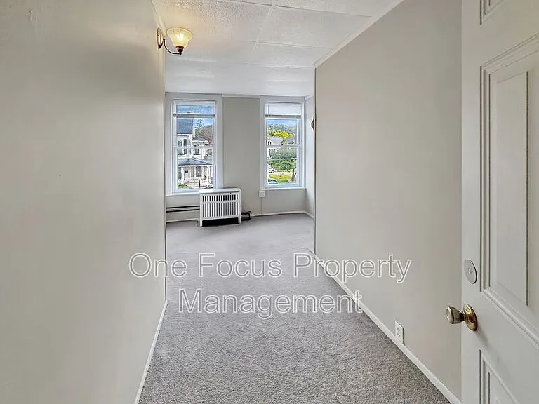 106 W Church St — Photo 5