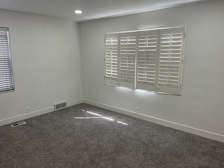 245 N 400 E — Photo 19