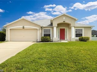 923 NE 9th Ter, Cape Coral, FL 33909