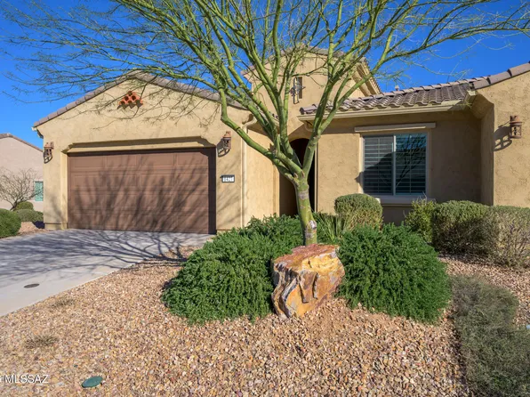 1427 E Blue Granite Dr, Green Valley, AZ 85614