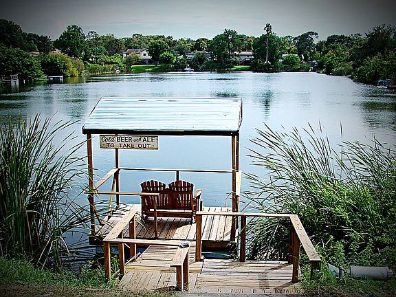 Gulfview Lake but no dock