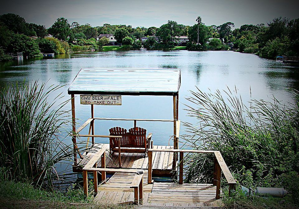Gulfview Lake but no dock