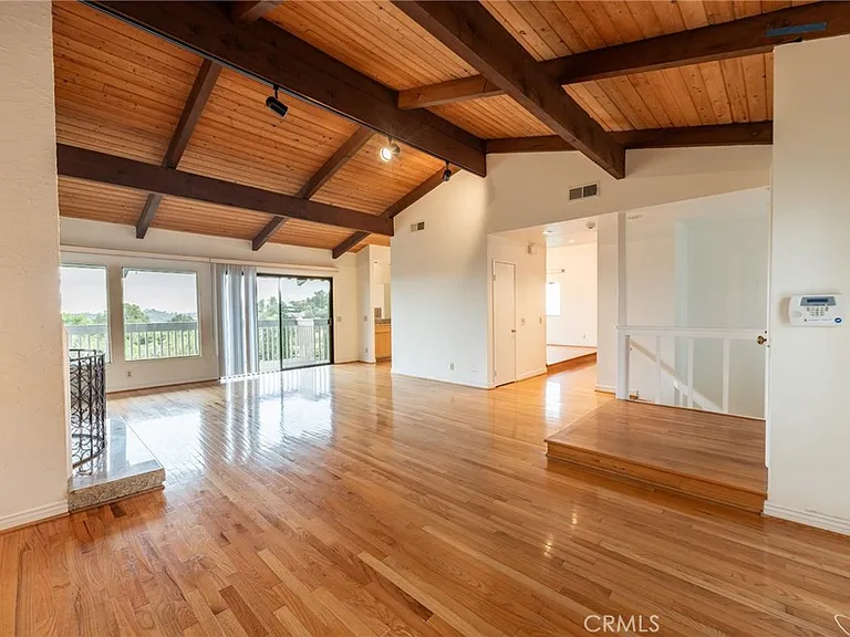 873 Mount Washington Dr — Photo 3
