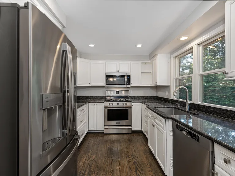 9025 Muirland Dr — Photo 12