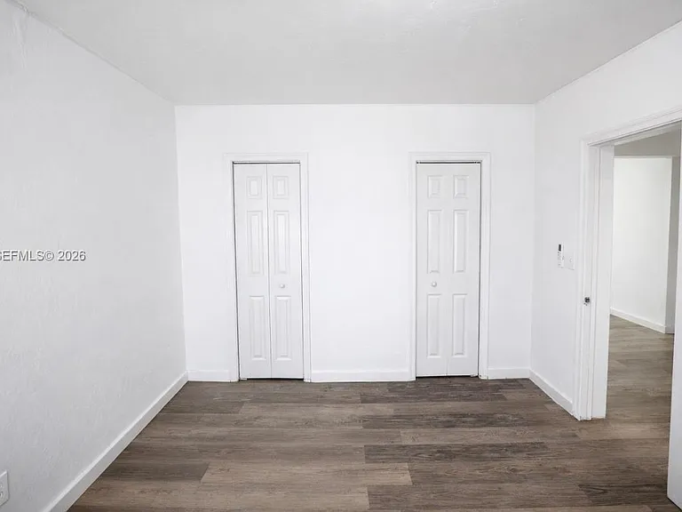 7600 Dickens Ave #2 — Photo 4