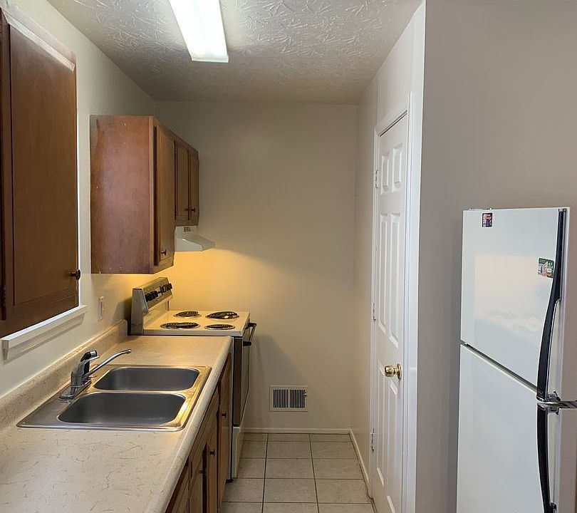 1st image of 4710 Walnut Grove Ave APT 2