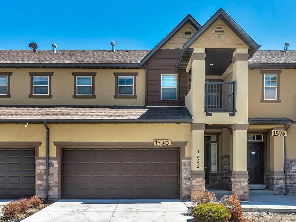 1st image of 1582 N Venetian Way