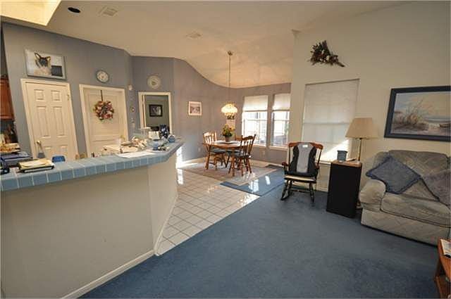 2nd image of 6726 Shady Ln