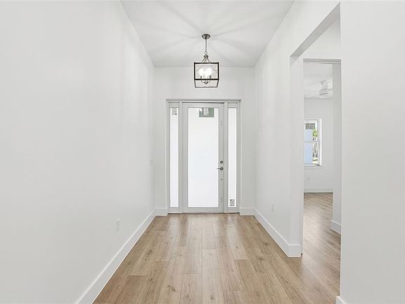 3rd image of 24292 Peppercorn Rd