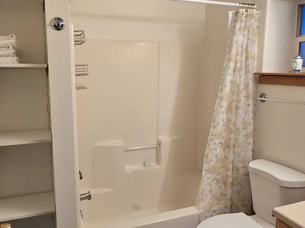 555 W Deer Dr #305, Jackson, WY 83001