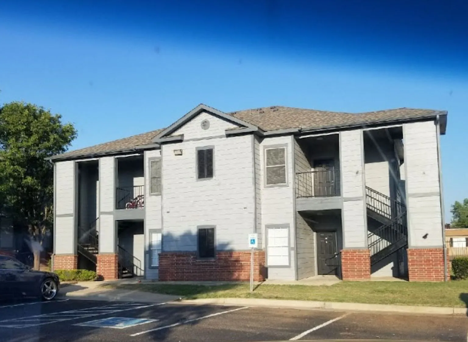 Stonebriar Village — Photo 3