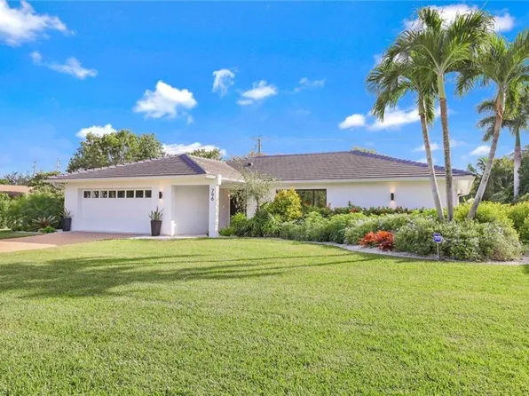 796 Ketch Dr, Naples, FL 34103