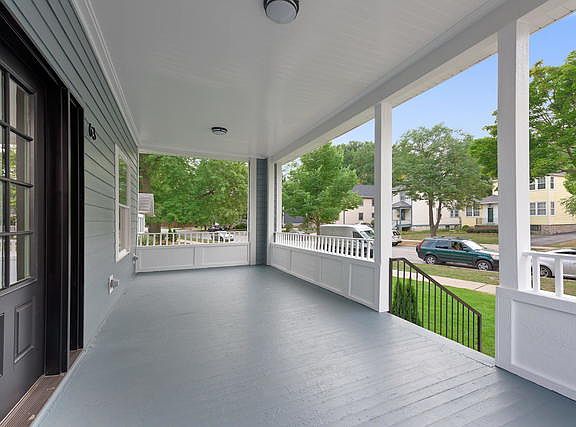 3rd image of 63 Bluff Ave