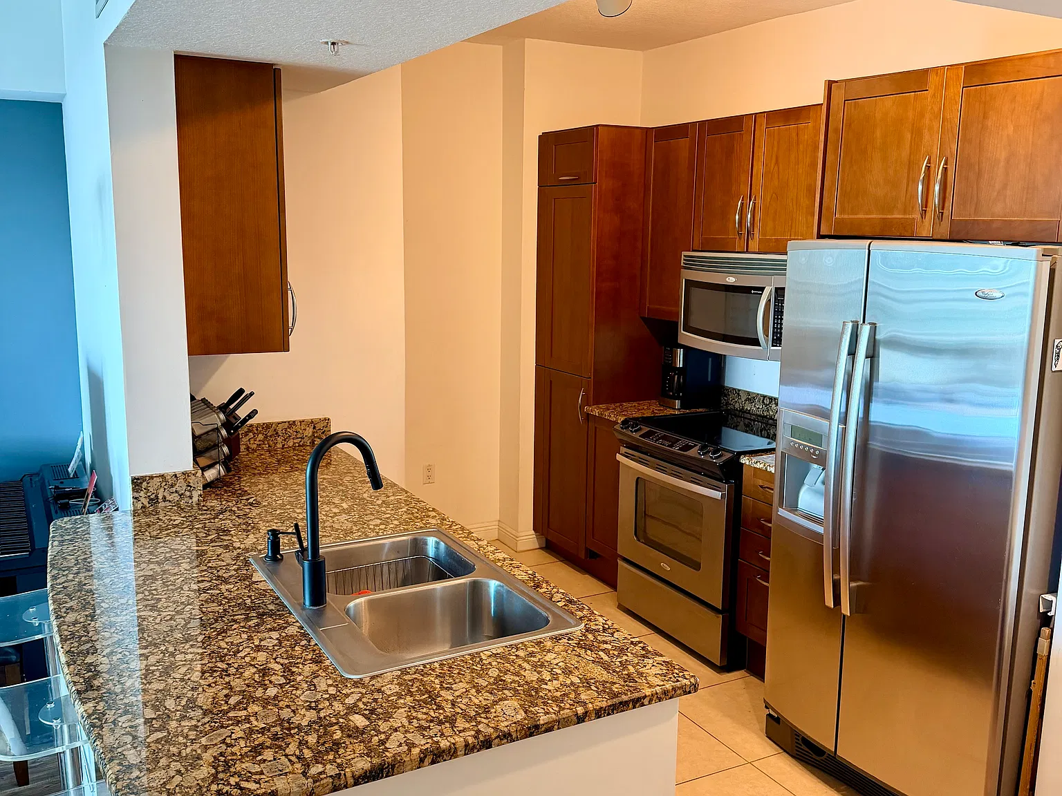1 bed, 838 sqft, $2,500 — Photo 1
