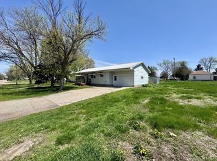 614 Miltmore Ave, Armour, SD 57313