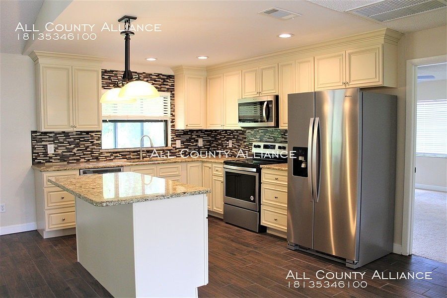 1st image of 4845 Parkway Blvd