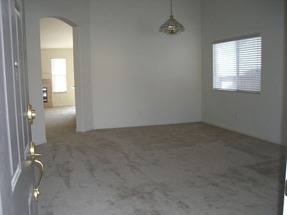 2nd image of 119 Mike Gartrell Cir
