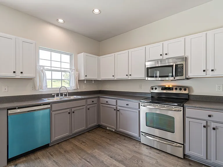 1006 Solomon Ln — Photo 12