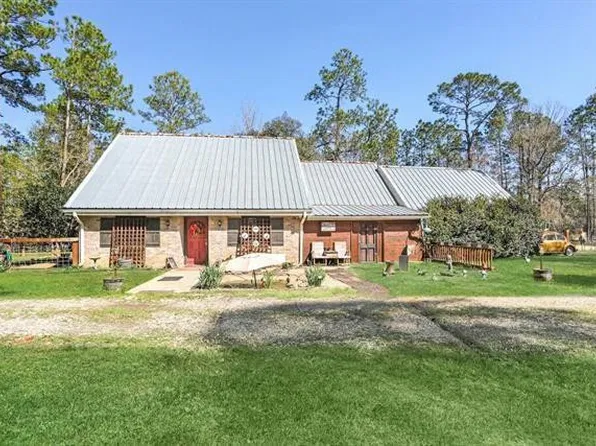 24421 Sanders Rd, Covington, LA 70435