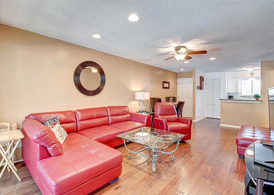 1st image of 12100 Melville Dr APT 708