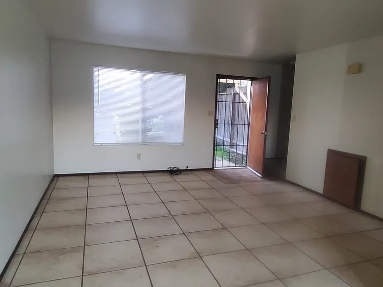 309 Almond Ave — Photo 3
