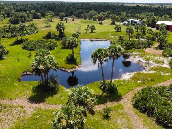 1303 Cabbage Ln, Okeechobee, FL 34974