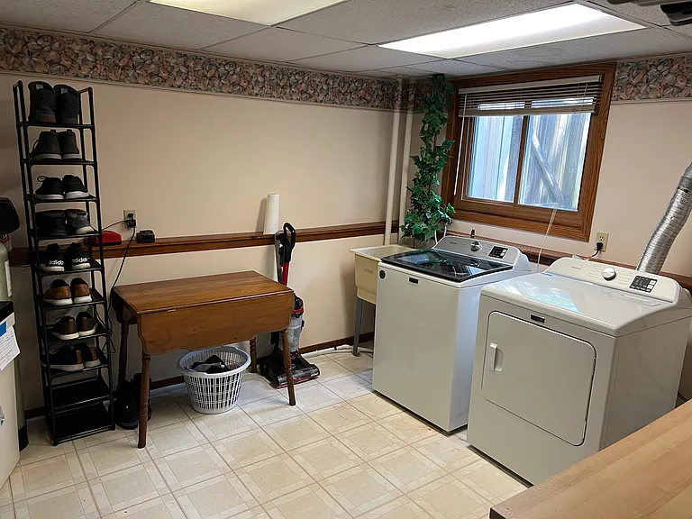 Eagle Crest Dr — Photo 10
