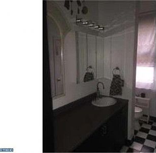 2nd image of 229 Chestnut St