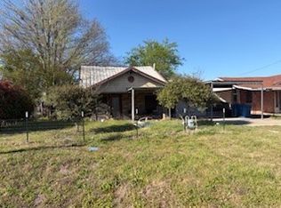 1129 E Palestine St, Mexia, TX 76667